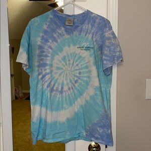 blue and white tie dye t-shirt